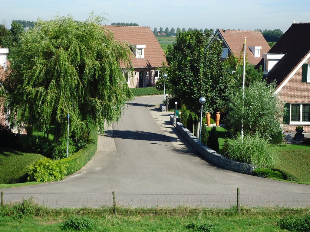 Huize Polderzicht Aan Het Grevelingenmeer Battenoord Esterno foto